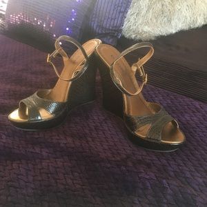 BEBE BROWN WEDGES